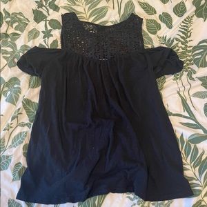 Old navy black top without shoulders